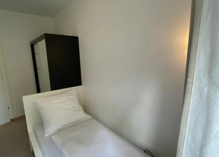 Mainz Kostheim Bitte Nur Fuer Maennliche Only Men Gaeste Homestay