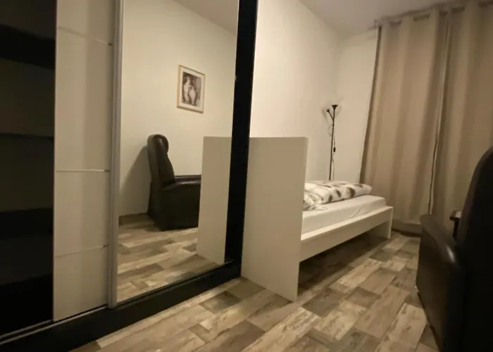 Homestay Mainz Kostheim Bitte Nur Fuer Maennliche Only Men Gaeste Wiesbaden